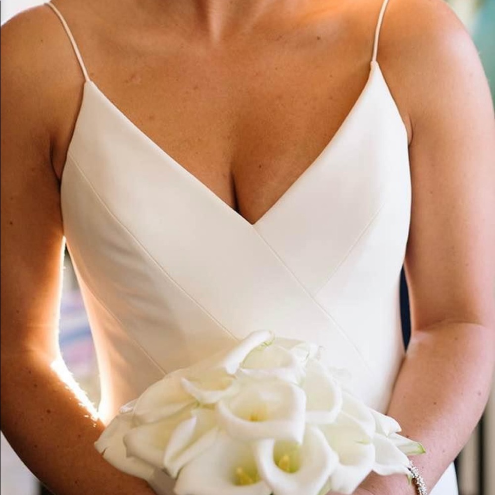 Suzanne Neville Venus wedding dress